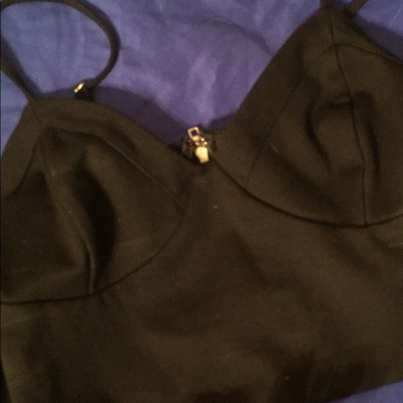 Unique!!! Top with Sheer Sleeves🌞 - Picture 2 of 5